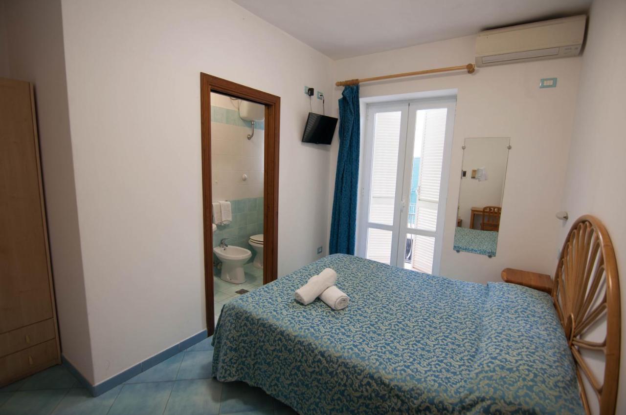 Albergo Macri Искья Экстерьер фото